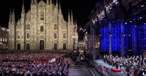 Mila In Piazza Duomo Al Concerto Per Milano Della Filarmonica Della Scala