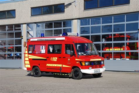 Einsatzleitwagen Elw Freiwillige Feuerwehr Stadthagen