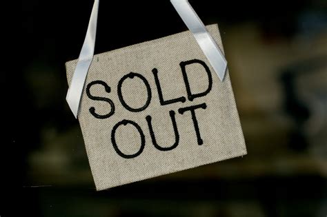 sold out m | Neolosfera