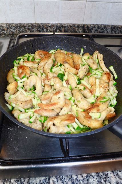 Straccetti Di Pollo Con Le Zucchine