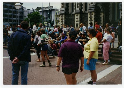 Crowd In Cathedral Square Discoverywall Nz