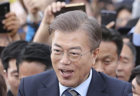 South Koreas President Is Firm On Denuclearization Wsj