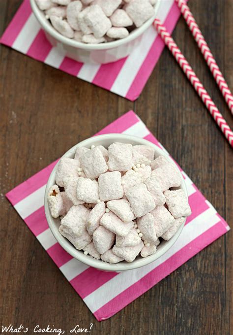 Strawberry Cake Muddy Buddies Whats Cooking Love Chex Mix Muddy Buddies Yummy Snacks Snack