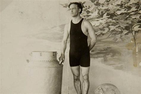 Hot Sexy Bess Houdini Bikini Pics