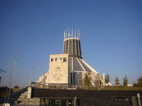 Liverpool Catholic Cathedral | Metropolitan Cathedral of Liverpool - e ...