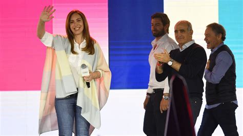 Axel Kicillof Se Reunió Con María Eugenia Vidal Por La Transición En La Provincia De Buenos