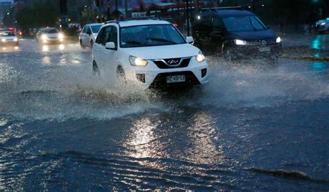 Lluvias extremas en Chile Río atmosférico de categoría excepcional se