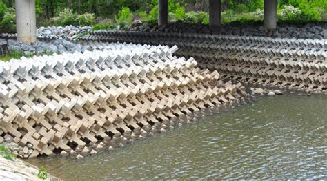 Solid Concrete Block Dam Erosion Control A Jacks® Contech