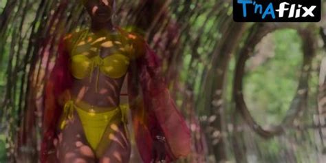 Tolu Ekundare Bikini Scene In Perfect Match Tnaflix