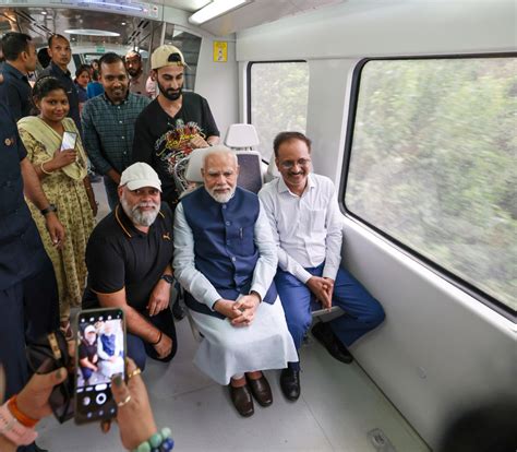 Prime Minister Modi Expands Delhi S Metro Network With Dwarka Sector 21