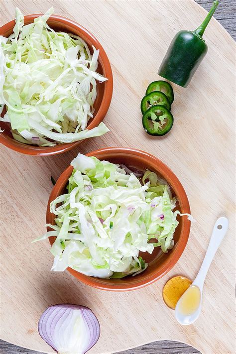 Shredded green cabbage salad | Ohmydish