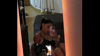 Puse Una Camara Tapada Para Ver A Mi Hermanastra Mientras Su Madre No Est Xvideos