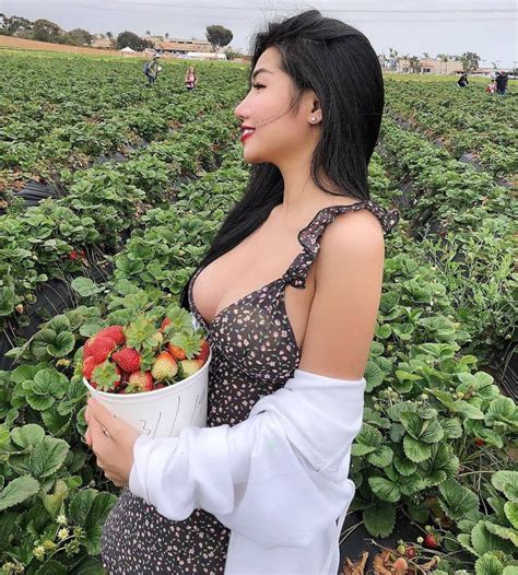 Instagram Asian Vietnamese Duyenn Hipp Nude Photo 19 The Fappening Leaked Photos