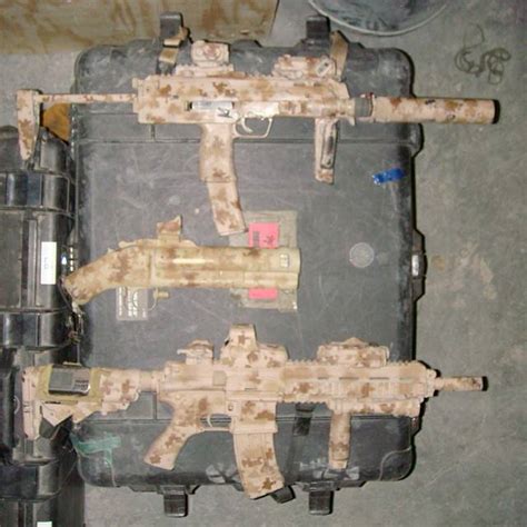 A DEVGRU operator's primary weapons, c. 2009-2011. [640 x 640] : r ...