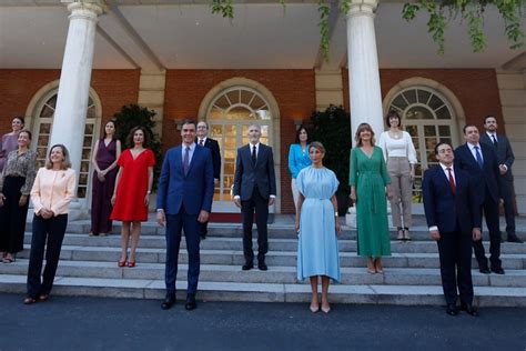 Primera foto de familia del nuevo Gobierno Noticias Aragón Noticias