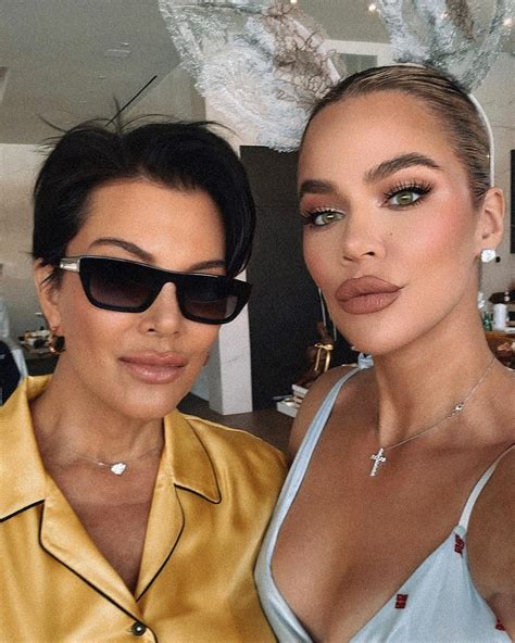 Khloe Kardashian And Kris Jenners Critics Claim Motherdaughter Pair Look Like Ai In