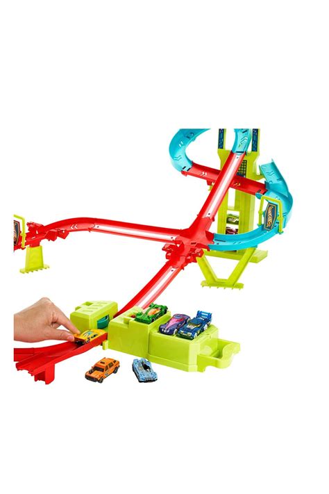 Hot Wheels Neon Yarışlar Çoklu Yarış Heyecanı Pist Seti HPC Welcome Baby