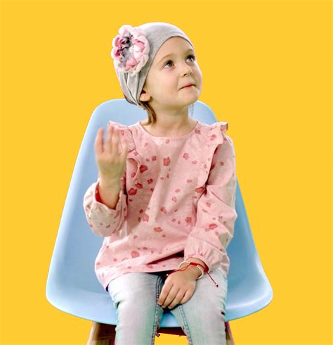 KINDER-a little, a lot - Maria Khalpakhchi