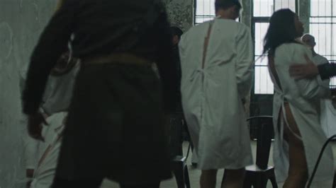 ausCAPS Alexander Skarsgård nude in Infinity Pool