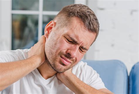 Ear, Neck, Head Pain that Your Doctor Can’t Figure Out? » Scary Symptoms