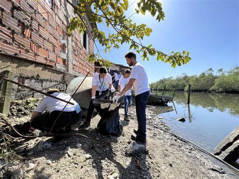 Mutir O Retira Uma Tonelada De Res Duos Do S Tio Concei Ozinha Em