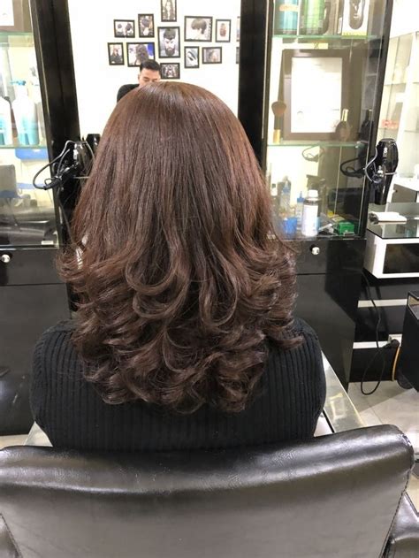 Ghim của Sehar Zeeshan trên Haircut Tóc đẹp Tóc uốn lọn Tóc và làm đẹp