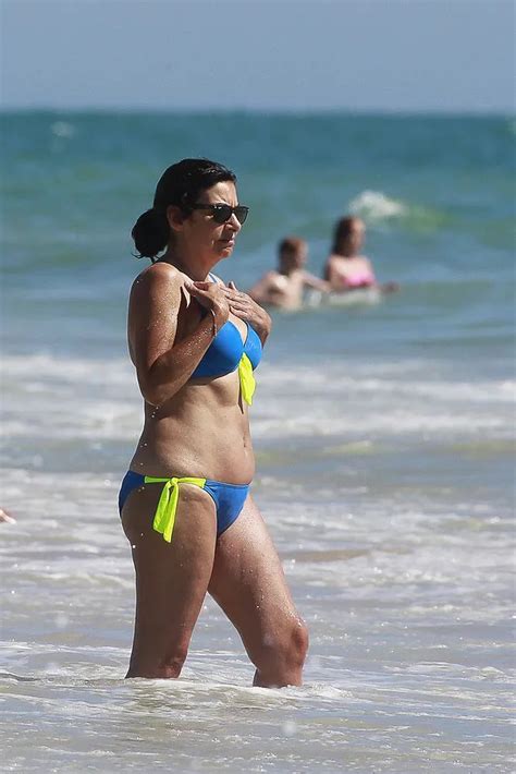 8 Hot Sexy Anne Hidalgo Bikini Pics