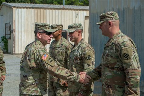 Dvids News Forscom General Visits 1st Security Force Assistance Brigade