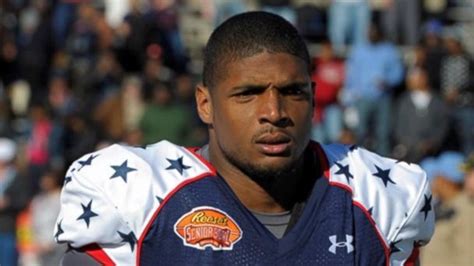 Video First Openly Gay Football Player In The NFL ABC News
