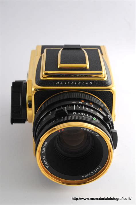 Kit Fotocamera Hasselblad 500 C M Gold Exclusive 30th Anniversary Mands Materiale Fotografico