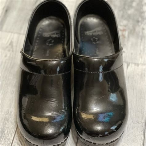 Dansko Nursing Paten Leather Clogs Gem