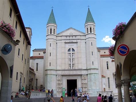 Cascia Village Historique D Ombrie Lieu De Naissance De Santa Rita