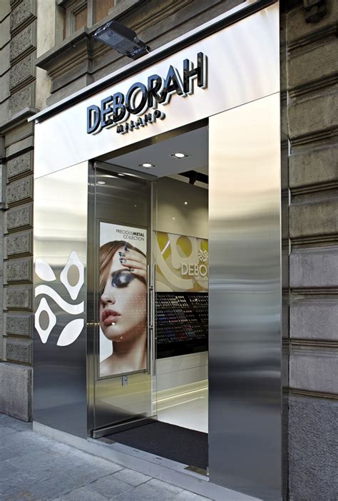 Hangar Design Group Dise A Las Nuevas Flagship Stores De Deborah Milano