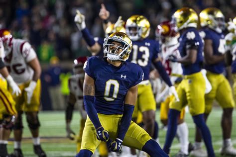 Notre Dame S Xavier Watts Wins Bronko Nagurski Award As Nation S Top