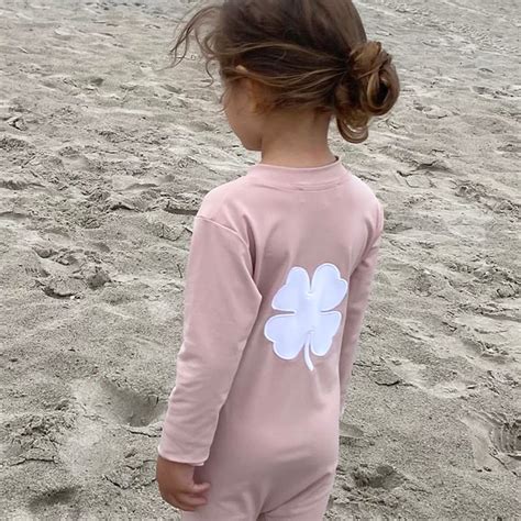 Lou Clover Uv Sunsuit Rose Nude Petit Crabe