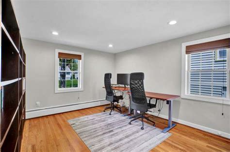 33 Clarendon Ave West Hartford Ct 06110 Mls 24003065 Redfin