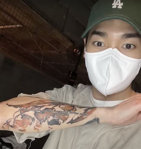 Tattoo Meaning: Aaron Kwak's Floral Arm Tattoo - Kpopmap