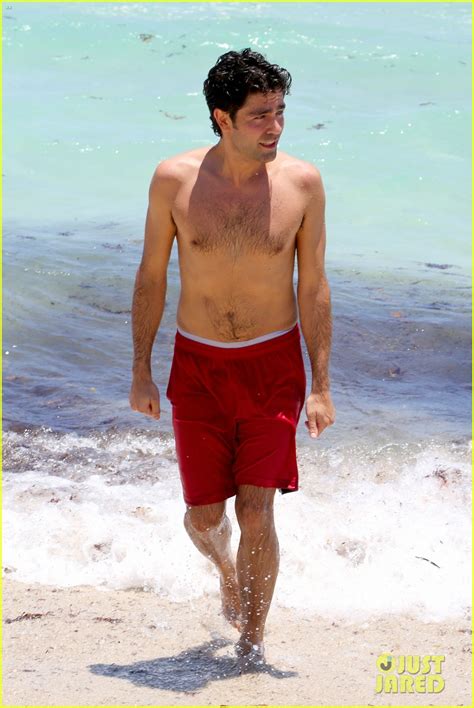 Photo Adrian Grenier Goes Shirtless In Miami 21 Photo 3375741 Just