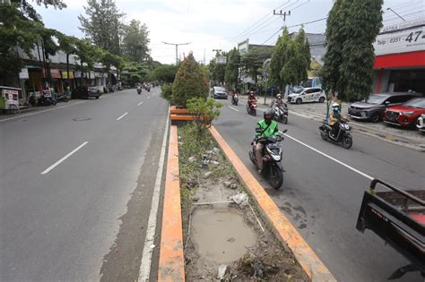 Disperkim Tambah Satu Titik Sumur Penyiraman Tanaman Median Jalan