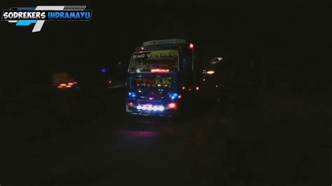 Truck Mbois Pesek Kece Oleng Parah Di Jalur Pantura Indramayu Youtube