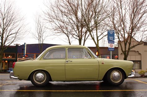 OLD PARKED CARS.: 1962 Volkswagen Type 3 Notchback.