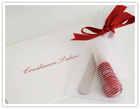 Convite chá de lingerie Constance Zahn