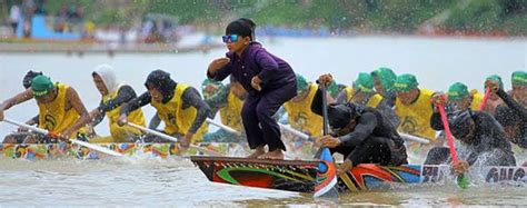 Membanggakan Jalur Tuah Keramat Sialang Soko Juarai Festival Pacu