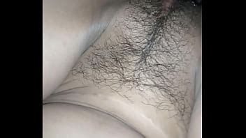 Hot couple s embrasser avec sa femme à la maison XVIDEOS