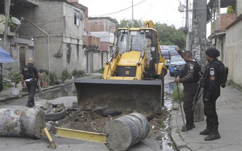 Catador de recicláveis é morto por PMs durante operação na Cidade de