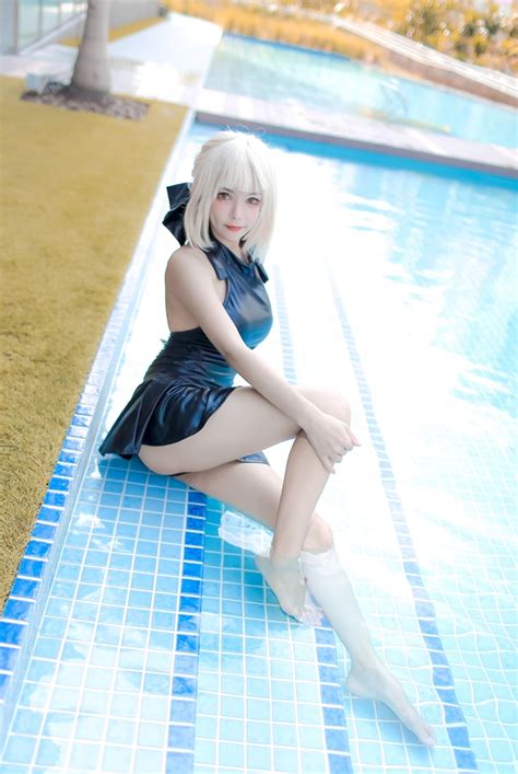 Kitkat Cosplay 9 Saber Alter Swimsuit 22 Mitaku