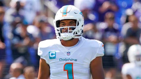 Dolphins Qb Tua Tagovailoa Wins First Offensive Player Of The Week