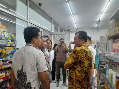 Pastikan Perda Trantibum DPRD Surabaya Sidak Alfamart Dan Indomart