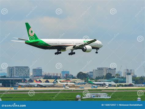 Atterrissage D Avion L A Roport Photographie Ditorial Image Du