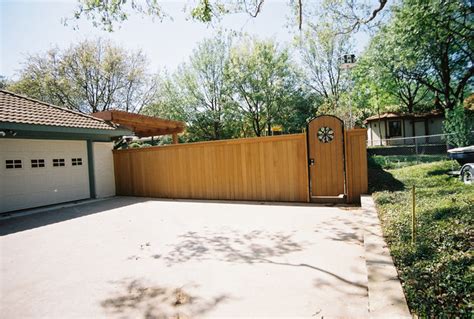 Southwest Fence Deck Fences And Gates Classique Jardin Dallas